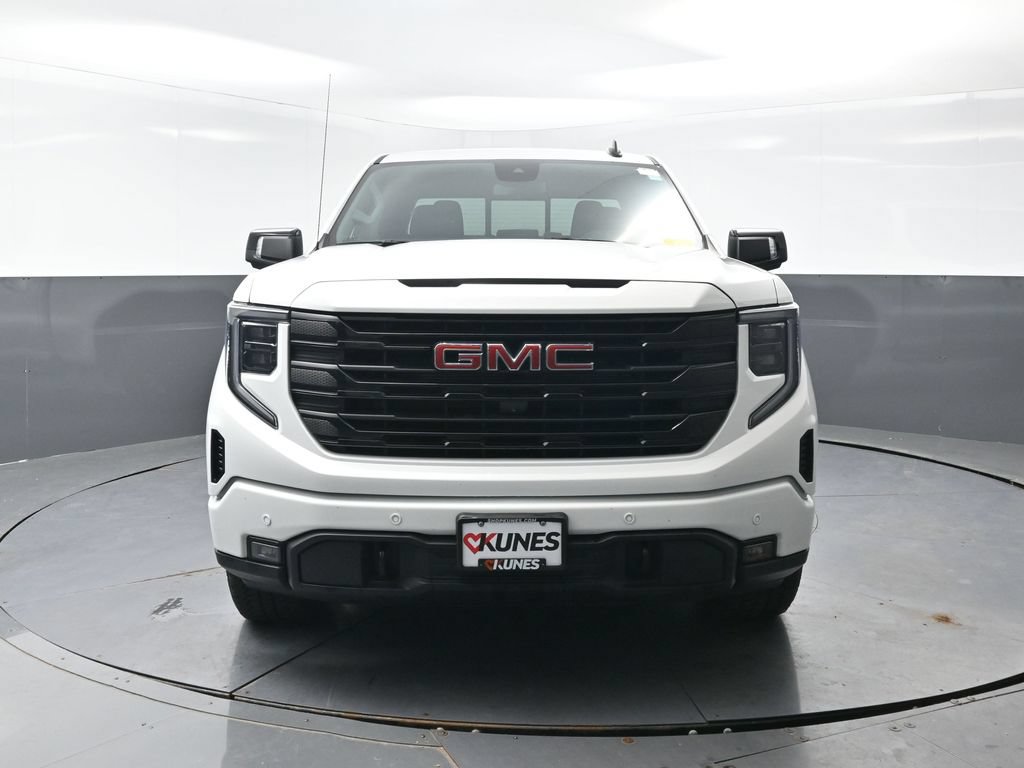 Used 2024 GMC Sierra 1500 Elevation w/ Elevation Premium Package AWD/4WD image 7