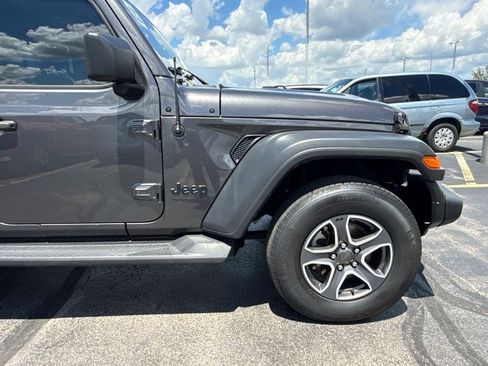 Used 2022 Jeep Wrangler Unlimited Sport AWD/4WD image 15