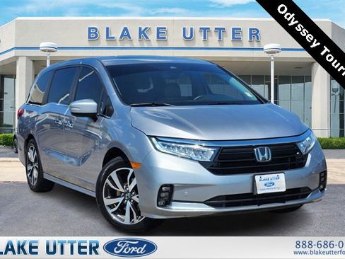Used 2021 Honda Odyssey Touring image 1
