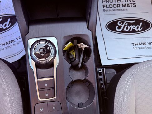 Used 2022 Ford Escape SE w/ Convenience Package AWD/4WD image 16