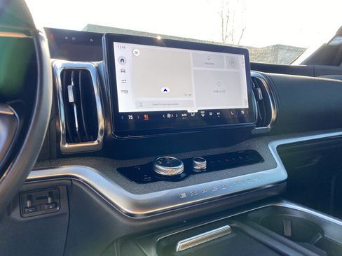 Used 2025 Ford Expedition Tremor image 33