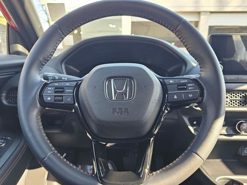 Certified 2025 Honda HR-V Sport image 21