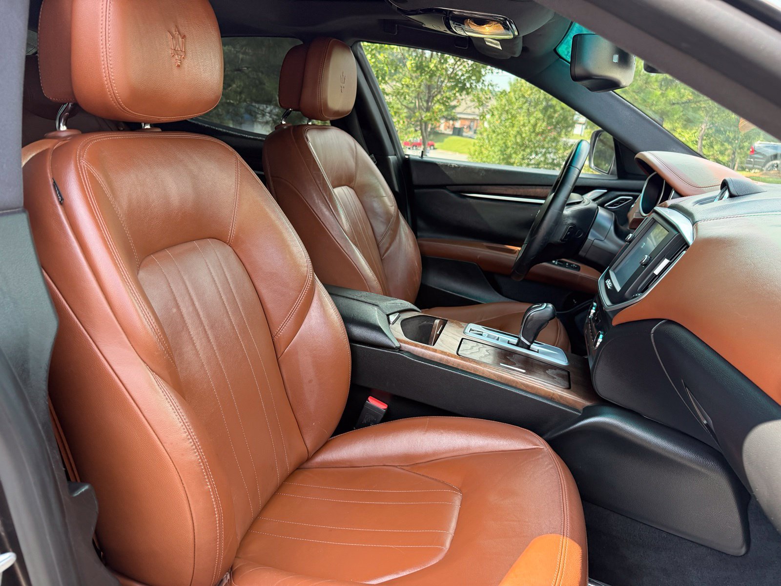 Used 2016 Maserati Ghibli RWD image 38