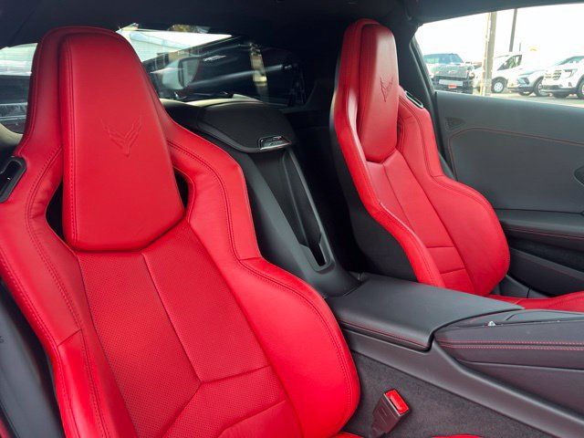 Used 2024 Chevrolet Corvette Z06 RWD image 22