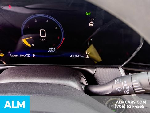 Used 2025 Chevrolet TrailBlazer LT AWD/4WD image 12
