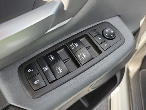 Used 2022 RAM 1500 Big Horn image 17