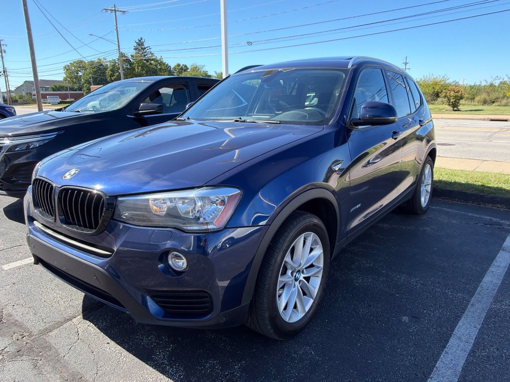 Used 2017 BMW X3 xDrive28i AWD/4WD image 1