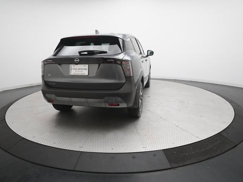 Certified 2025 Nissan Kicks SV image 34