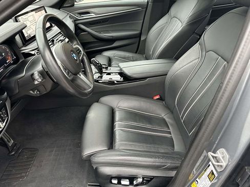 Certified 2023 BMW M550i xDrive w/ Executive Package image 27