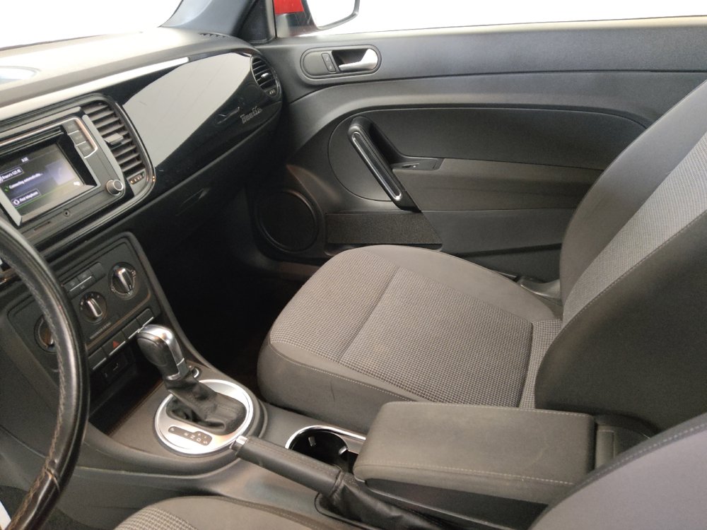 Used 2019 Volkswagen Beetle 2.0T S FWD image 26
