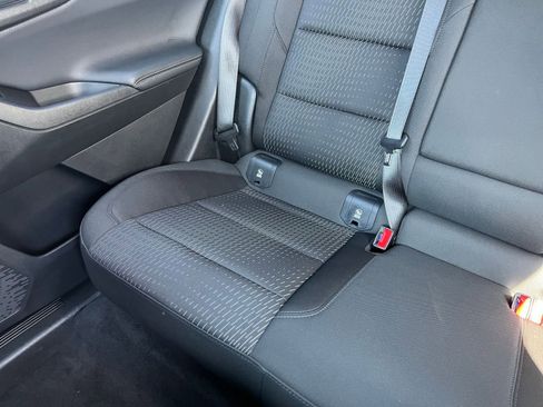 Used 2025 Chevrolet Equinox LT FWD image 40