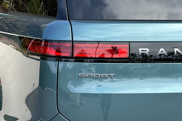 Certified 2025 Land Rover Range Rover Sport SE AWD/4WD image 26