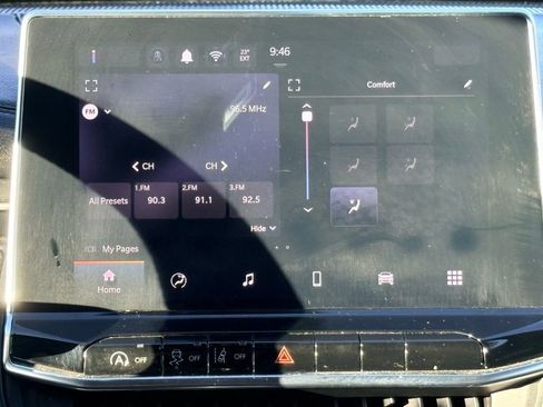 Used 2024 Jeep Compass Latitude image 16