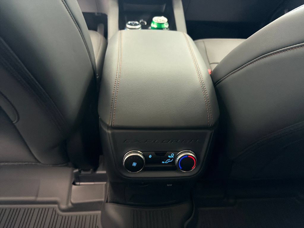 New 2026 Ford Explorer Active w/ Active Comfort Package RWD image 16
