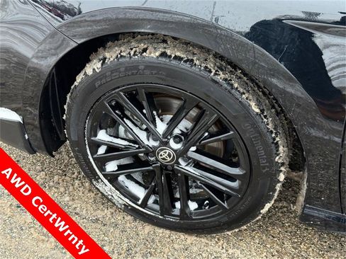 Used 2025 Toyota Camry SE image 10