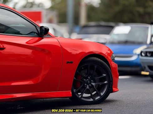 Used 2023 Dodge Charger R/T w/ Plus Group RWD image 7