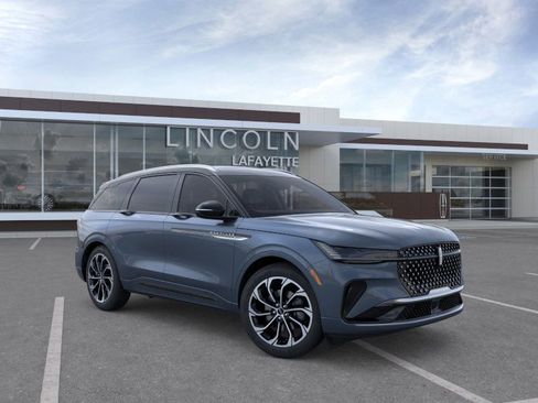 New 2026 Lincoln Nautilus Reserve image 7