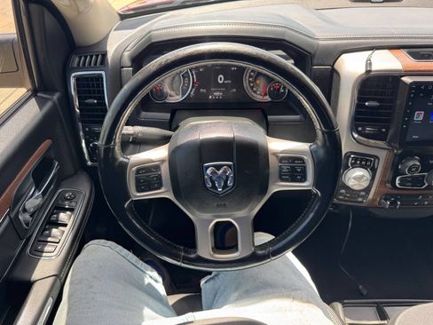 Used 2017 RAM 1500 Laramie w/ Convenience Group AWD/4WD image 19