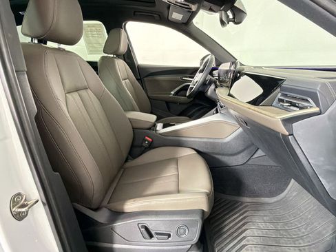 Certified 2025 Audi Q5 Premium w/ Convenience Package AWD/4WD image 29