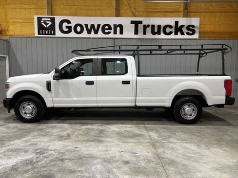 Used 2022 Ford F250 XL w/ Power Equipment Group RWD image 2