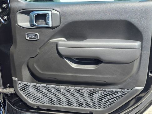 New 2026 Jeep Gladiator Sport AWD/4WD image 36