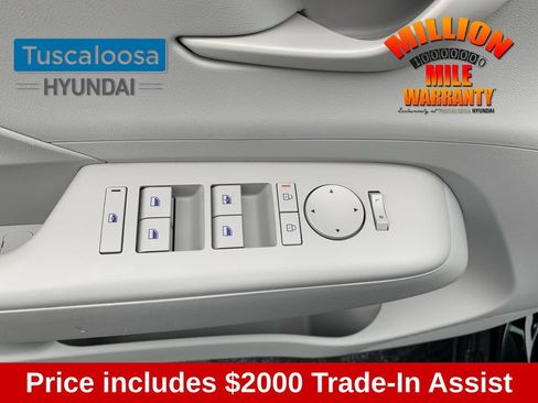 Used 2025 Hyundai Kona SEL FWD image 13
