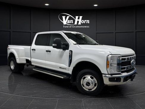 Used 2023 Ford F350 XLT w/ 360-Degree Camera Package image 38