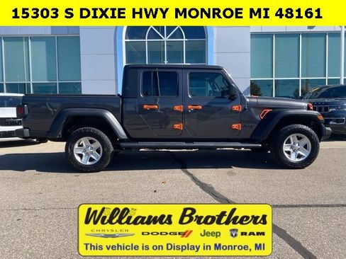 Used 2020 Jeep Gladiator Sport w/ Quick Order Package 24S image 4