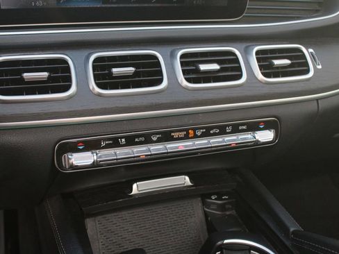 Used 2020 Mercedes-Benz GLE 350 4MATIC image 17