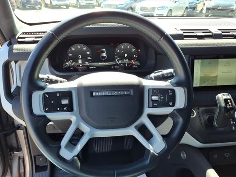 Certified 2023 Land Rover Defender 110 SE AWD/4WD image 15