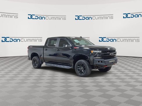 Used 2020 Chevrolet Silverado 1500 LT Trail Boss AWD/4WD image 2