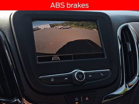 Used 2023 Chevrolet Equinox RS AWD/4WD image 17
