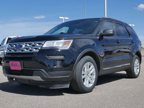 Used 2019 Ford Explorer XLT w/ Class III Trailer Tow Package AWD/4WD image 1
