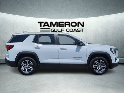 Used 2025 GMC Terrain Elevation AWD/4WD image 8