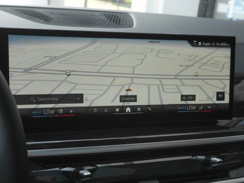 Used 2026 BMW X7 xDrive40i w/ Dynamic Handling Package AWD/4WD image 15