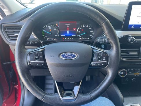 Used 2021 Ford Escape SE w/ SE Sport Appearance Package FWD image 23