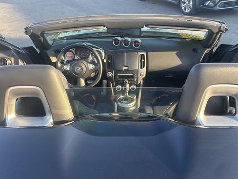 Used 2012 Nissan 370Z Touring w/ Sport Pkg image 21