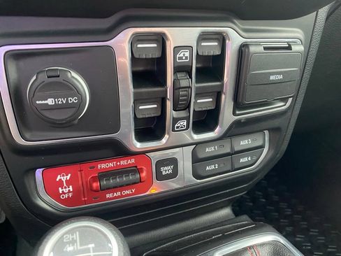 Used 2020 Jeep Wrangler Unlimited Rubicon AWD/4WD image 22