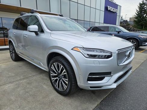 Used 2021 Volvo XC90 T8 Inscription Expression w/ Advanced Package AWD/4WD image 3