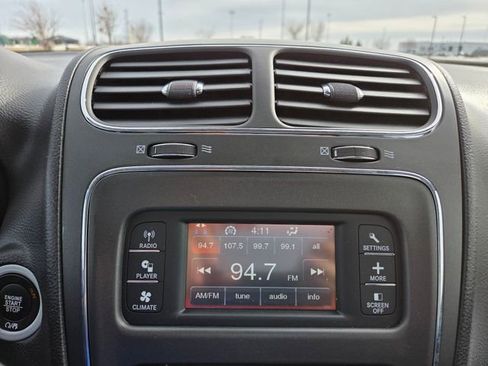 Used 2018 Dodge Journey SE image 18