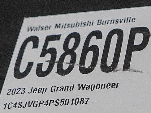 Used 2023 Jeep Grand Wagoneer Series III AWD/4WD image 31