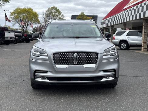 Used 2020 Lincoln Aviator Reserve w/ Equipment Group 202A AWD/4WD image 2