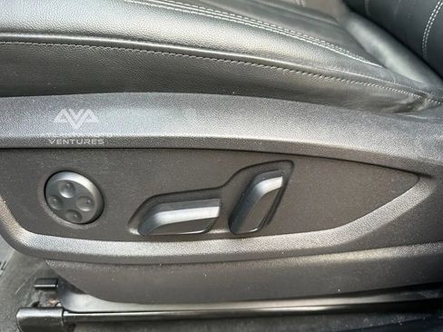 Used 2022 Audi Q5 2.0T Premium Plus image 24