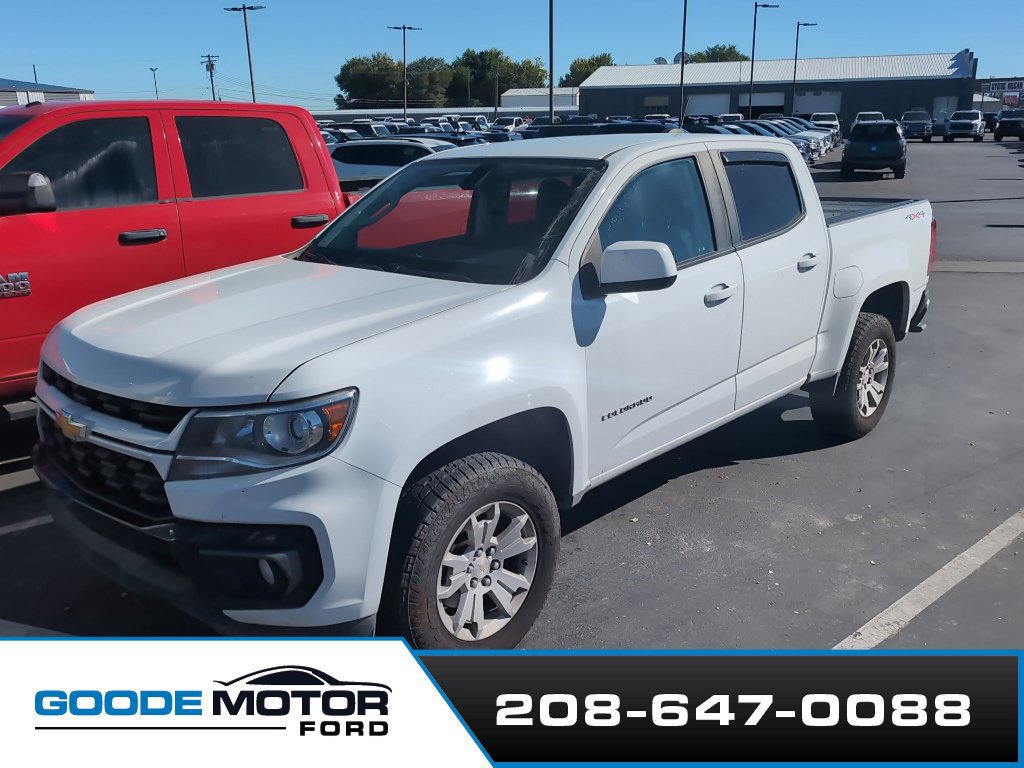 Used 2022 Chevrolet Colorado LT w/ Luxury Package AWD/4WD image 2