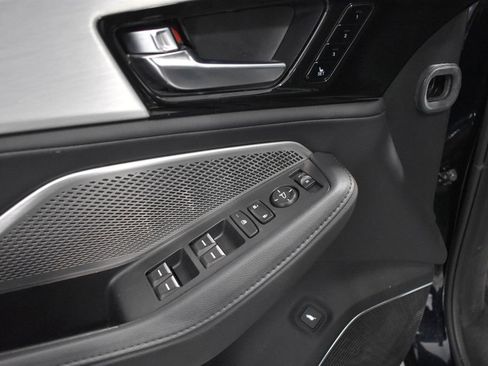 Used 2023 Acura MDX SH-AWD image 15