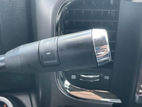 Used 2018 RAM 2500 Laramie w/ Sport Appearance Group AWD/4WD image 19