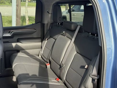 Used 2024 GMC Sierra 1500 SLT w/ SLT Premium Plus Package AWD/4WD image 30