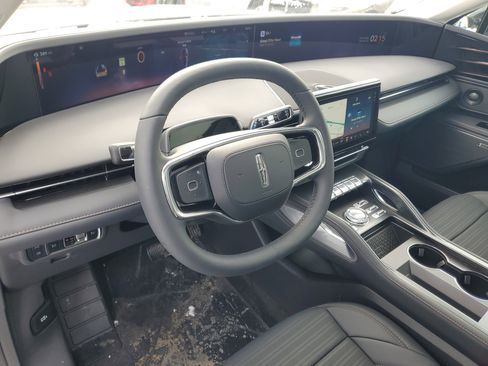 New 2026 Lincoln Nautilus Reserve image 12