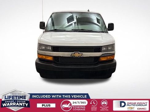 Used 2023 Chevrolet Express 3500 Extended w/ Driver Convenience Package image 2