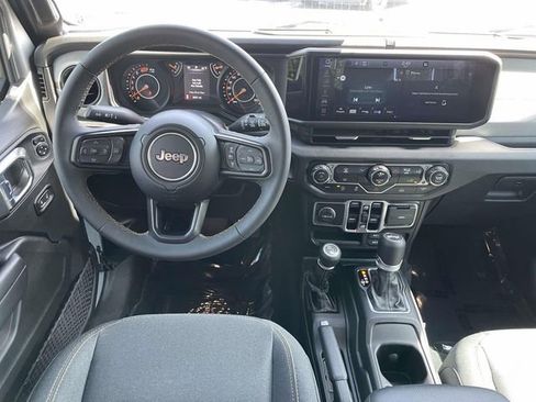Used 2024 Jeep Wrangler Sport S image 7